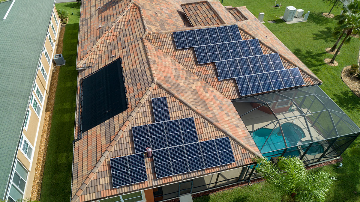 Solar Electric Rood Tile
